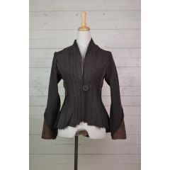 short detailed cardigan coat